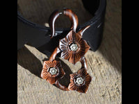 Load image into Gallery viewer, Fake Piercing Edelstahl Holz braun Brass Blümchen - chic-net.de
