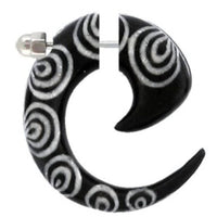 Cargar imagen en el visor de la galería, Fake Piercing, Horn Psycodelic Spirale, schwarz mit weißem Bone-Inlay, Expander, Ohrhänger, Ohrstecker, Ohrring - chic-net.de
