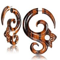 Load image into Gallery viewer, Fake Piercing Narraholz Edelstahl handgeschnitzt Gekko oder Ornament - chic-net.de
