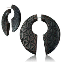 Load image into Gallery viewer, Fake Piercing Ohrring Narra Holz Kreis Blume des Lebens - chic-net.de

