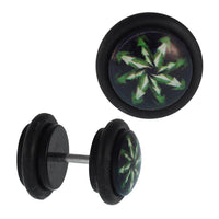 Load image into Gallery viewer, Fake Piercing Plug Tunnel grüne Pfeile in Sternform Gummiring 7 mm - chic-net.de
