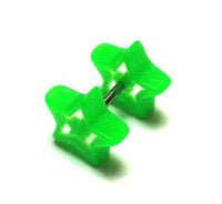 Cargar imagen en el visor de la galería, Fake Piercing Plug Tunnel Ohrstecker Unisex Kunststoff grün Schmuck Sterne - chic-net.de
