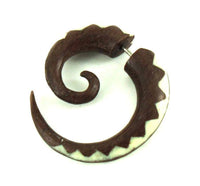 Load image into Gallery viewer, Fake Piercing Spirale Bone Inlay Zacken Band Holz Plug 8 mm Ohrstecker - chic-net.de
