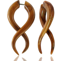 Load image into Gallery viewer, Fake Piercing Teak Holz Bogen gewunden 45 mm Plug Ohrstecker braun gemasert - chic-net.de
