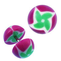 Cargar imagen en el visor de la galería, Fake Plug Piercing Halbkugel in Lila mit grün-weißer Blume aus Acryl und Edelstahl Stift - chic-net.de
