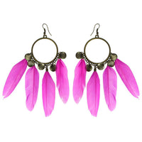 Load image into Gallery viewer, Federohrringe rund Plättchen pink Federn Brass nickelfrei Ohrringe Ohrhänger - chic-net.de
