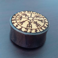 Cargar imagen en el visor de la galería, Flesh Plug Vegvisir Runen Kreis Holz Sonoholz Jackfrucht double flared - chic-net.de

