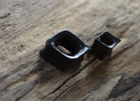 Load image into Gallery viewer, Flesh Tunnel Holz Raute konkav dunkel double flared - chic-net.de
