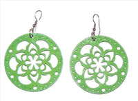 Load image into Gallery viewer, Grüne, Damen-Ohrringe aus Holz, Edelstahlbügel, ca. 50mm Ø - chic-net.de
