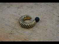 Cargar imagen en el visor de la galería, Gummi Klemmkugel Ring Messing Piercing Gitter - chic-net.de
