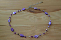 Load image into Gallery viewer, Halskette Glas Perlen Perlmutt Scheiben oval lila 42-48cm - chic-net.de
