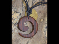 Load image into Gallery viewer, Halskette Kette Holz Baumwolle Holzanhänger Spirale - chic-net.de
