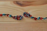 Cargar imagen en el visor de la galería, Halskette Steinsplitter Baumwolle schwarz türkis rot - chic-net.de
