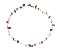 Cargar imagen en el visor de la galería, Halskette Steinsplitter Perlen Amethyst lila weiß 42 cm - chic-net.de
