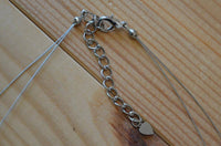 Load image into Gallery viewer, Halskette zweilagig beige Glasperlen Perlmutt Splitter - chic-net.de
