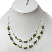 Load image into Gallery viewer, Halskette zweilagig grün Glasperlen Perlmutt Splitter - chic-net.de
