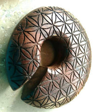 Cargar imagen en el visor de la galería, Holz dunkelbraun Piercing Hoop Creole Blume des Lebens - chic-net.de
