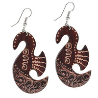 Load image into Gallery viewer, Holz Ohrringe teilweise bunt bemalt Edelstahl Bügel - chic-net.de
