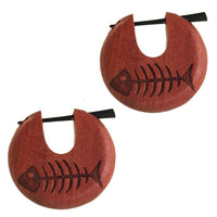 Cargar imagen en el visor de la galería, Holz Pin Creolen Sawoholz Horn-Pin 23 mm rund dunkle Gravur Motiv unisex - chic-net.de
