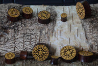 Load image into Gallery viewer, Holz Plug Gothic Kreuz gold double flared - chic-net.de
