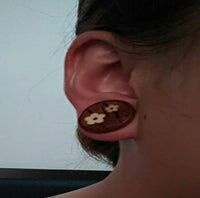 Load image into Gallery viewer, Holz Plug Kirschblüten braun handmade double flared - chic-net.de
