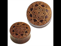 Load image into Gallery viewer, Holz Plug Stern Muster Sonoholz dunkelbraun golden Gravur - chic-net.de
