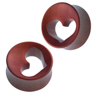 Load image into Gallery viewer, Holz Tunnel rotbraun Herz ausgestanzt konkav double flared - chic-net.de
