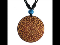 Load image into Gallery viewer, Holzkette golden Gravur Türkis Stein Sawoholz Baumwolle verstellbar unisex - chic-net.de
