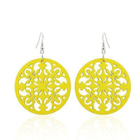 Cargar imagen en el visor de la galería, Holzohrringe bunt 50 mm rund Blumen Stanzmuster Ohrringe Holz Ohrhänger Organic - chic-net.de
