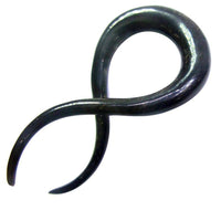 Cargar imagen en el visor de la galería, Hook Buffalo Horn Piercing Expander Bogen gewunden hell bis schwarz 6mm Lobe - chic-net.de
