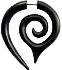 Cargar imagen en el visor de la galería, Horn Fake Piercing schwarz Spirale mit Spitze handgeschnitzt Edelstahl - chic-net.de
