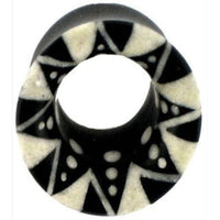 Load image into Gallery viewer, Horn Flesh Tunnel schwarz weiß Zacken Muster Organic Expander Tribal Plug Piercing Plugs Unisex - chic-net.de
