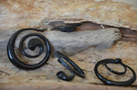 Cargar imagen en el visor de la galería, Horn Piercing Dehnspirale Cobra Schlange spiralig - chic-net.de
