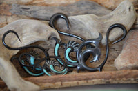 Cargar imagen en el visor de la galería, Horn Piercing Dehnspirale Türkis Inlay Fishtail Schwan - chic-net.de
