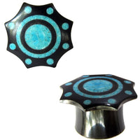 Cargar imagen en el visor de la galería, Horn Plug schwarz Inlay in türkis Tribal Buffalo handgeschnitzt Tunnel, Ohrstecker - chic-net.de
