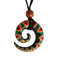 Load image into Gallery viewer, Kette Holz Rastafarben Dreiecke Anhänger Lederband Holzperlen verstellbar bemalt - chic-net.de
