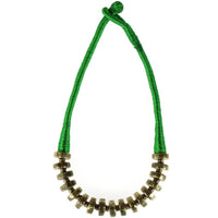 Cargar imagen en el visor de la galería, Kette Messing Scheiben grün gold Blumen Seidenfaden nickelfrei 46 cm antik Tribal Brass - chic-net.de

