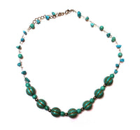 Cargar imagen en el visor de la galería, Kette Steinsplitter Perlen Howlith Damen Schmuck Türkis 42- 48 cm nickelfrei rund Streifenmuster - chic-net.de
