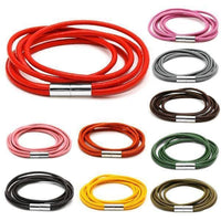 Load image into Gallery viewer, Lederarmbänder Farben Bänder Armband Leder dreifach mehrlagig Magnetverschluss unisex - chic-net.de
