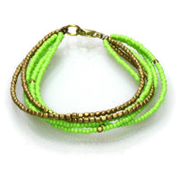 Load image into Gallery viewer, Messing Armband mehrlagig golden eckig hellgrün nickelfrei Perlen antik Tribal 17,8 cm Karabiner - chic-net.de
