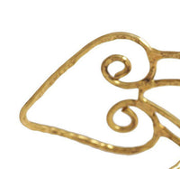 Cargar imagen en el visor de la galería, Messing Armreif antik golden filigran gehämmert Herz Blume groß 50mm breit - chic-net.de
