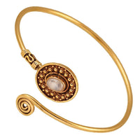 Load image into Gallery viewer, Messing Armreif antik Mondstein oval klein Punkte verstellbar antik Tribal Schmuck - chic-net.de
