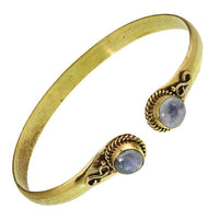 Load image into Gallery viewer, Messing Armreif golden Mondstein rund acht Zopfrand nickelfrei verstellbar antik Tribal Schmuck.
