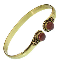 Load image into Gallery viewer, Messing Armreif golden Sandstein rund Blume Zopfrand nickelfrei verstellbar antik Tribal Schmuck - chic-net.de
