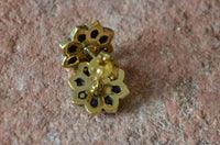 Load image into Gallery viewer, Messing Stein Kristall Ohrstecker gold Sternblume 12mm - chic-net.de
