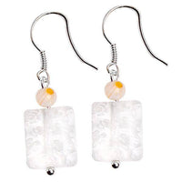 Load image into Gallery viewer, Muranoglas Ohrringe 18 mm Perle Rechteck weiß Blumen 925er Sterling Silber Glas - chic-net.de
