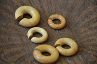 Load image into Gallery viewer, Ohr Donut Piercing Ohrgewicht Jackfrucht Holz Ring - chic-net.de
