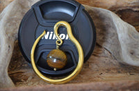 Cargar imagen en el visor de la galería, Ohr Piercing Brass gold Stein Kugel Tigerauge Bogen - chic-net.de
