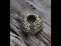 Cargar imagen en el visor de la galería, Ohrgewicht Brass 12mm Blume des Lebens Schlüsselloch - chic-net.de
