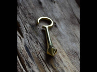 Load image into Gallery viewer, Ohrgewicht Brass 4mm Piercing Ring mit langer Spitze - chic-net.de
